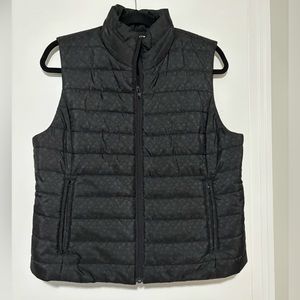 Black puffer vest